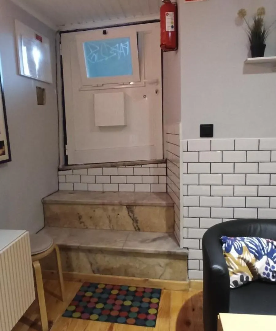 Lisbon Underground Apartment